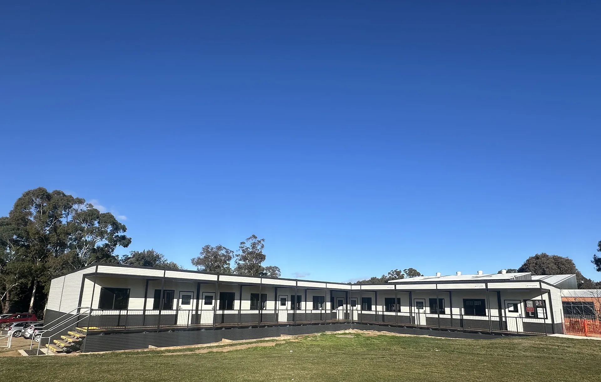 ST FRANCIS XAVIER COLLEGUE | MODULAR CLASSROOMS